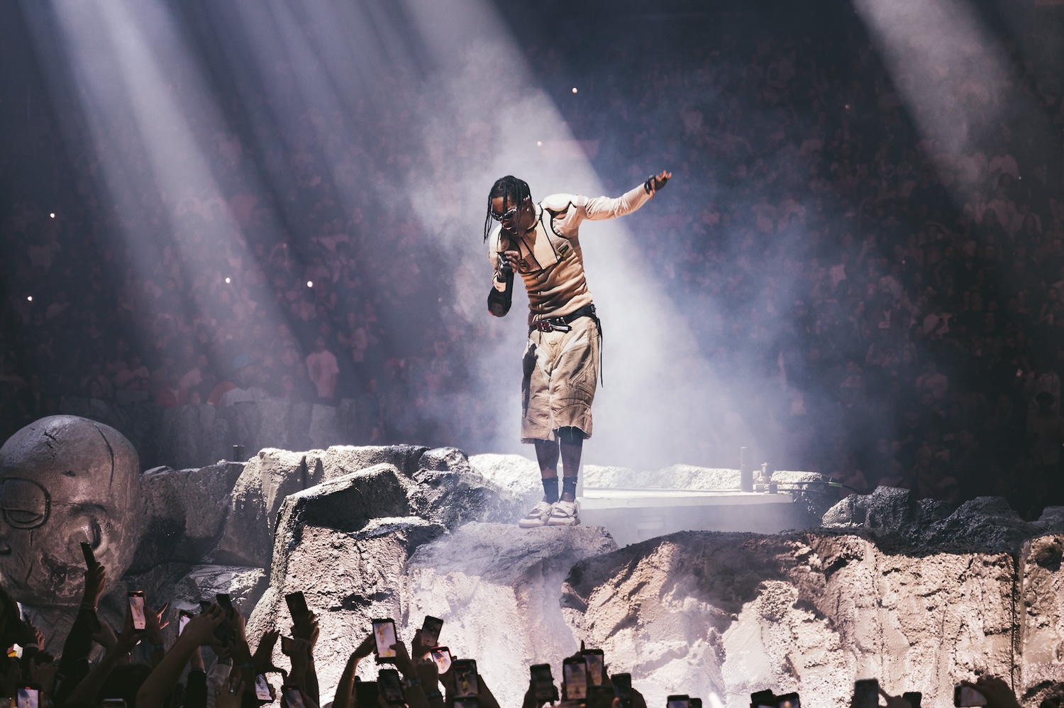 Live Review: Travis Scott, Philadelphia, PA, Dec. 10, 2023